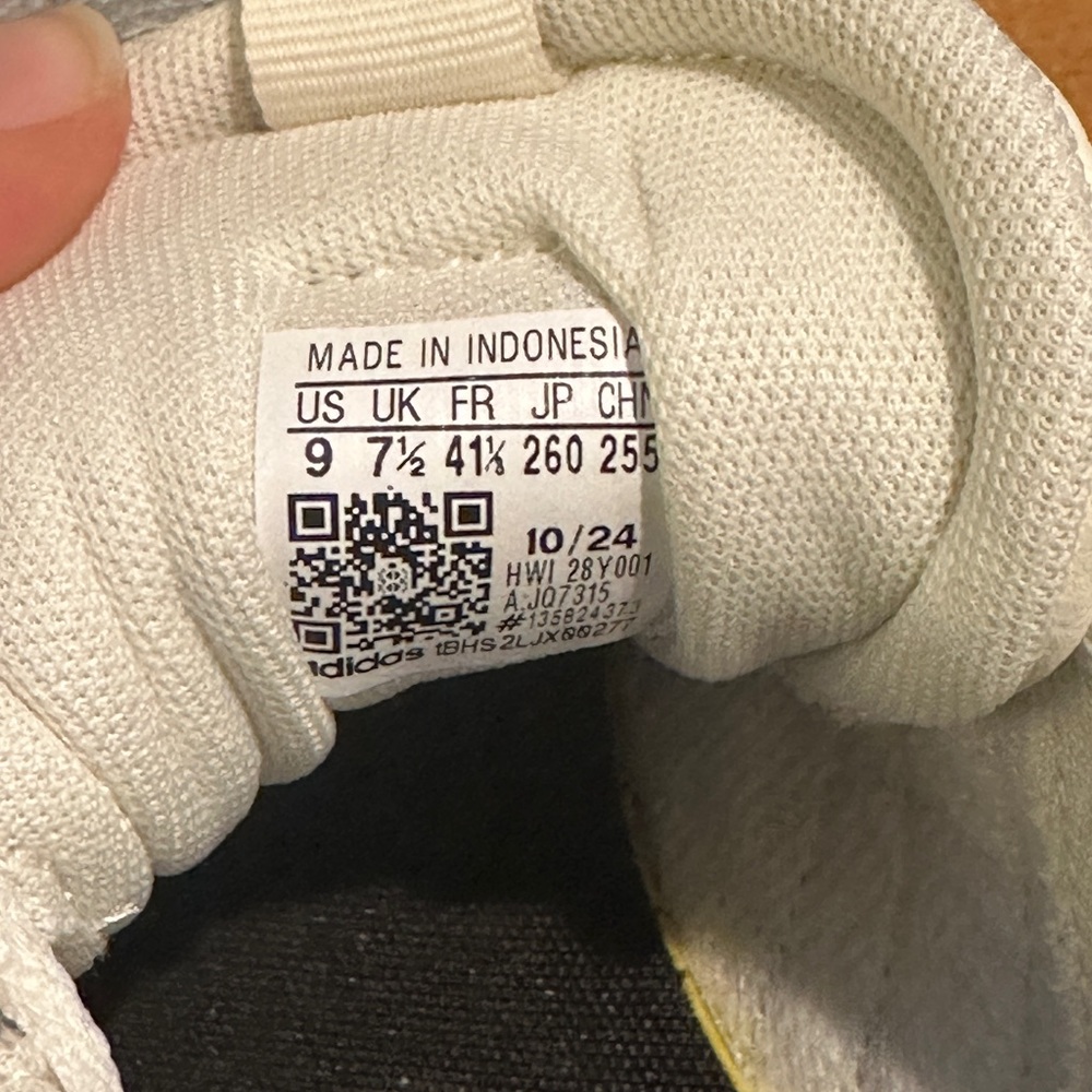 Adidas Women's VI Court 3.0 Sneakers - Silver and Cream - Picture 3 of 6